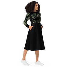 Load image into Gallery viewer, Black Mooded Long Sleeve Midi Dress