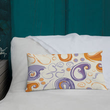 Load image into Gallery viewer, Zenn Paisley Premium Pillow