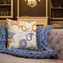 Load image into Gallery viewer, Zenn Paisley Premium Pillow
